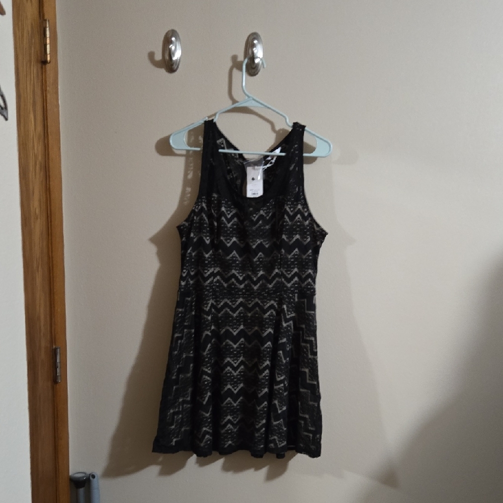 Candie's Black and White Zigzag Mini Dress